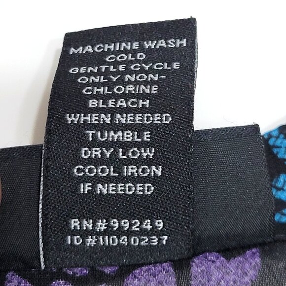 Maggie Barnes Womens Long Sleeve Toggle Button Tunic Size 1X Purple Floral Artsy - Picture 8 of 8